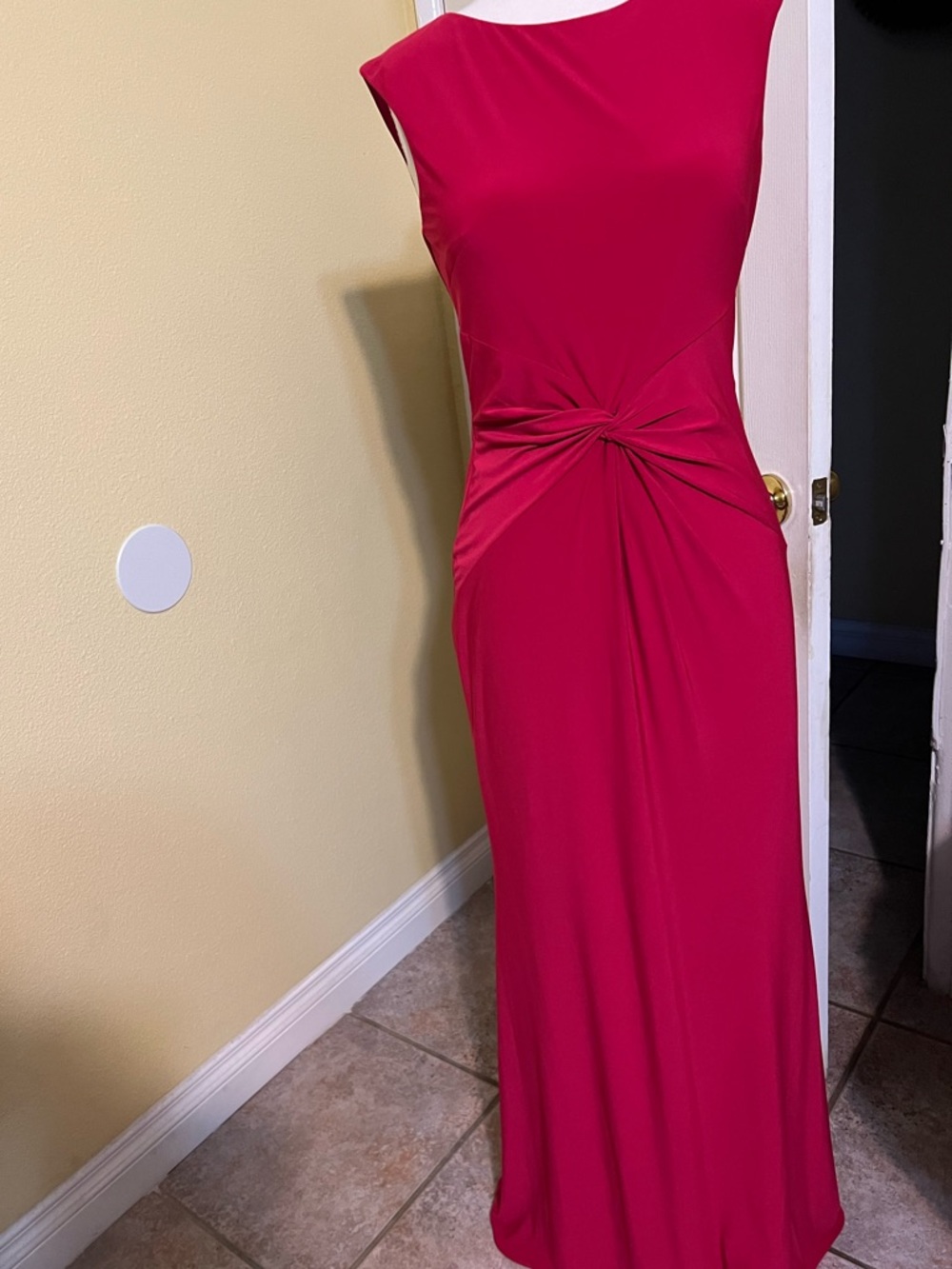 Sleek Twist-Front Maxi Dress in Fuchsia size 10